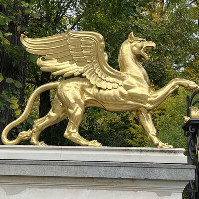 Bronze Griffin Statue Gold Brass Legendary Animals Metal Garden Sculptures Large Outdoor Decoration Custom