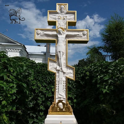 Estatua de Jesús Monumento Cruz de mármol Escultura Crucifixión Cementerio Iglesia Católica Relixión Escultura de piedra